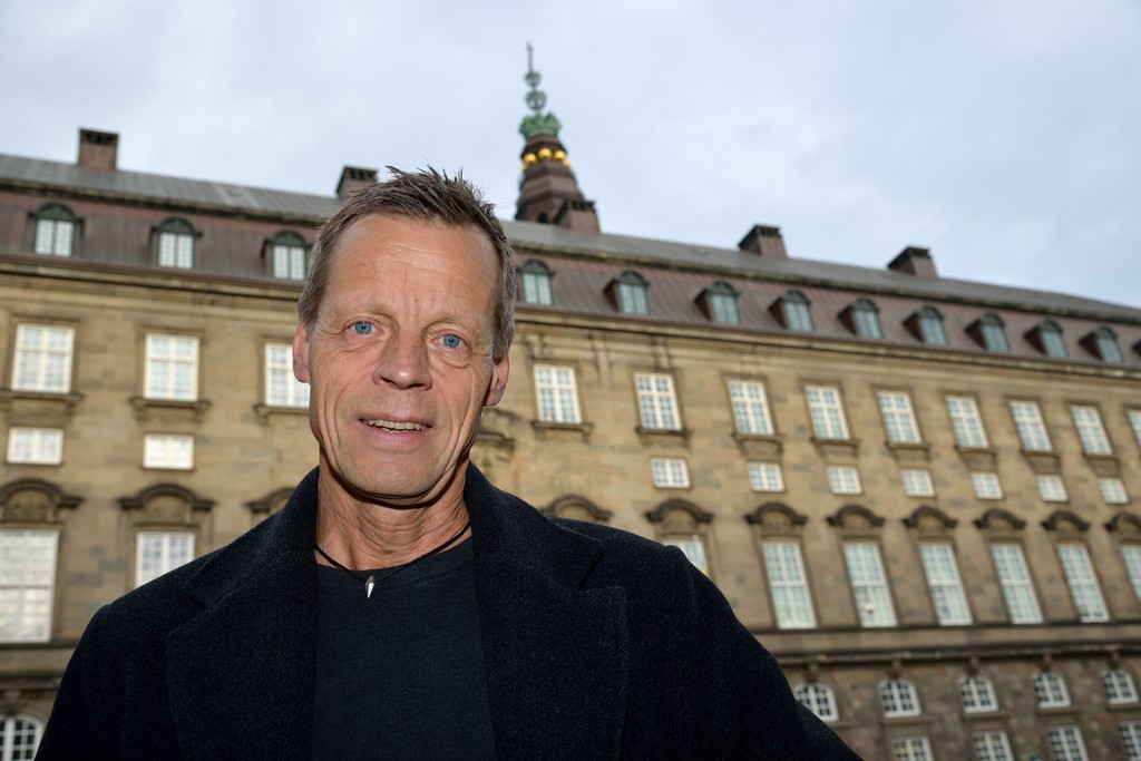 Folketingsmedlem Lennart Damsbo-Andersen (S): Under 50 % af varebilerne kører på vinterdæk om vinteren, men hvis alle gjorde det, ville antallet af arbejdsulykker med motorkøretøjer være væsentligt lavere.
(Foto: Michael Eisenberg)